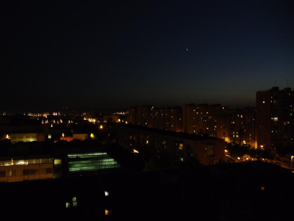 Atico Soleado Apartment โอสปิตาเล็ต เดอ โยเบรกัต ภายนอก รูปภาพ