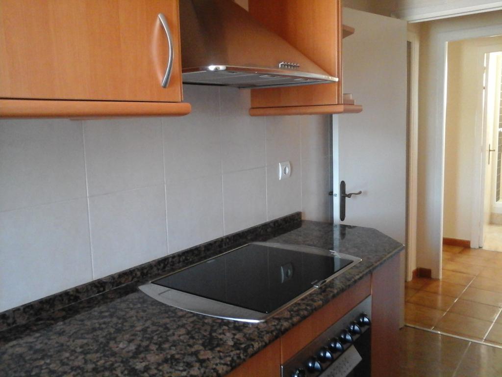 Atico Soleado Apartment โอสปิตาเล็ต เดอ โยเบรกัต ภายนอก รูปภาพ